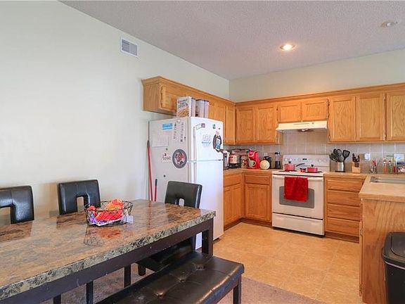 5th image of 10341 Edith Ave
