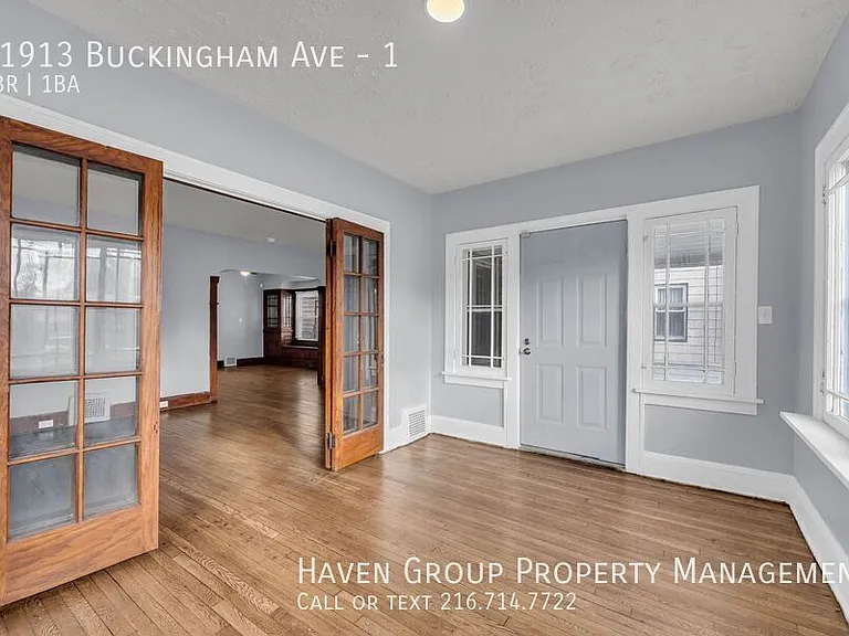 11913 Buckingham Ave #1 — Photo 14