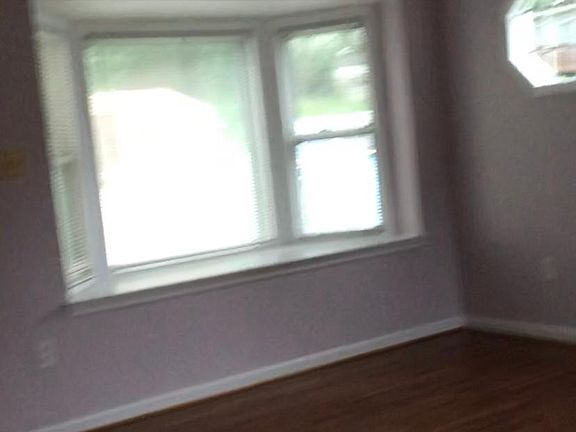 3rd image of 6933 Regent Ln
