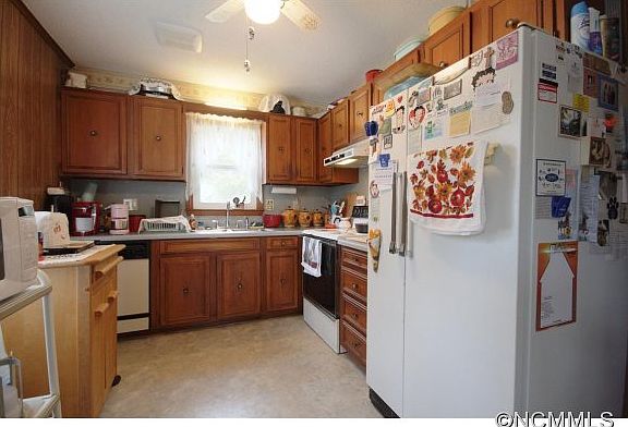 4th image of 472 King Cir