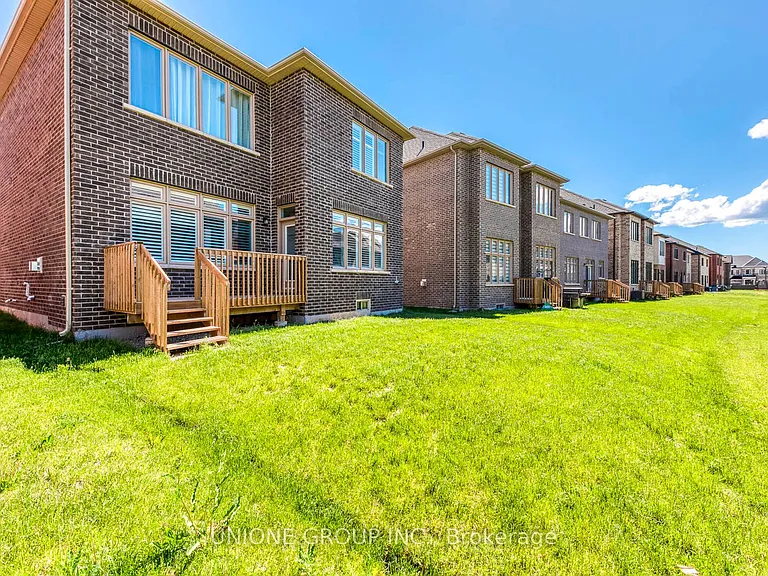 3440 Mosley Gate — Photo 48