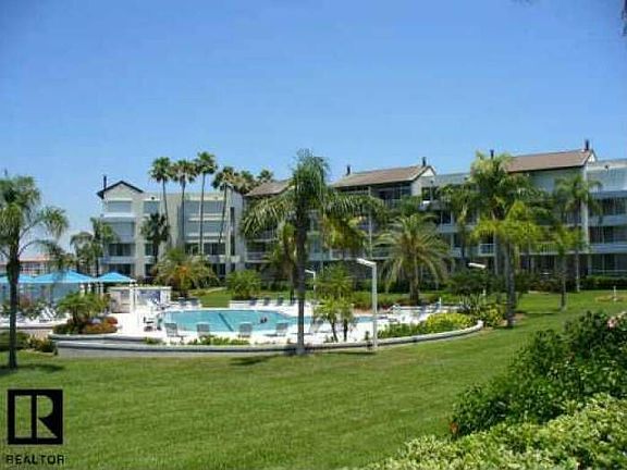 Heated Pool & Spa