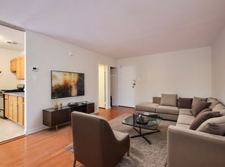 2710 Macomb St NW APT 218, Washington, DC 20008