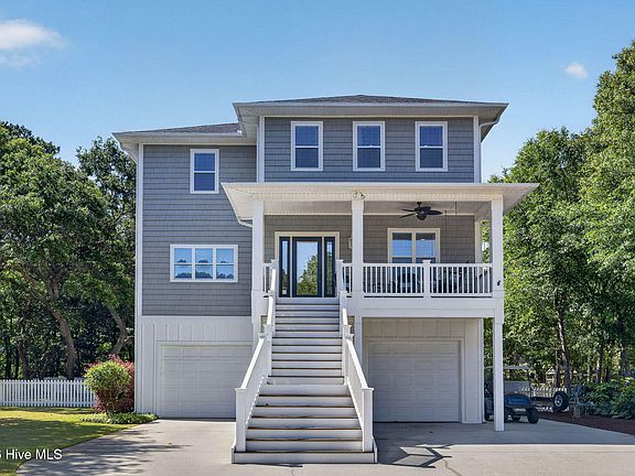 2nd image of 904 Tarpon Drive