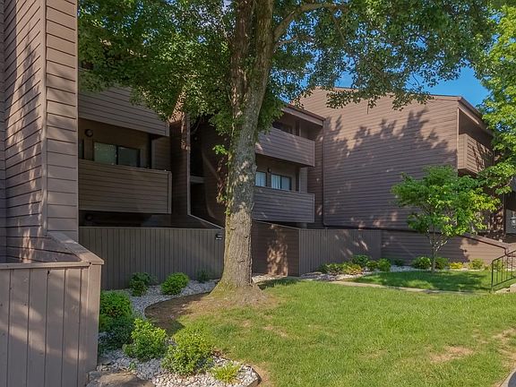 2nd image of 750 Shaker Dr APT 527