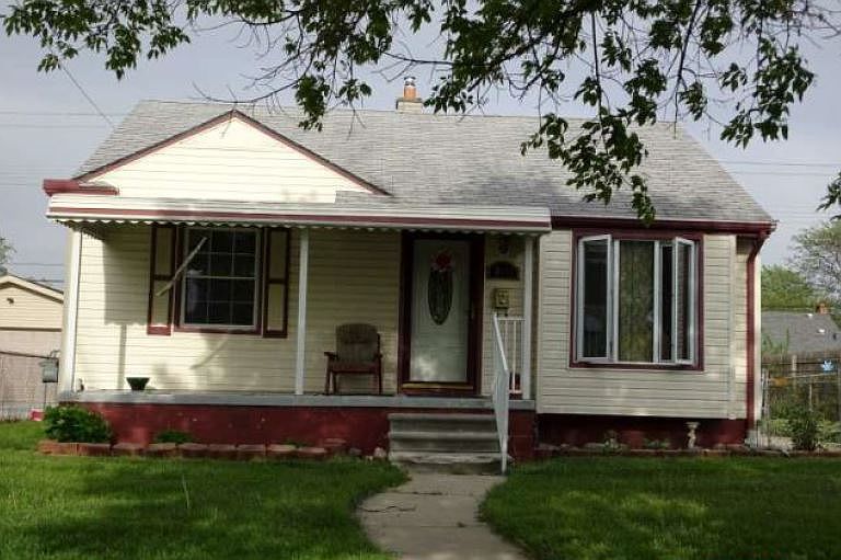 1st image of 3899 17th St