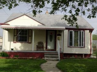 3899 17th St, Wyandotte, MI 48192