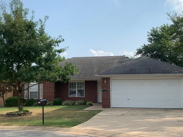 740 Michael Ct, Centerton, AR 72719