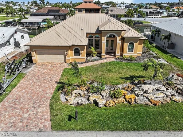 3656 Emerald Ave, Saint James City, FL 33956