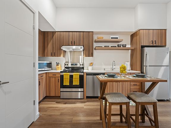 Model Unit Shown (1 Bed 1 Bath) Similar Units: 114, 228, 328,327 *Unit features vary. Inquire with our leasing office to schedule a tour!