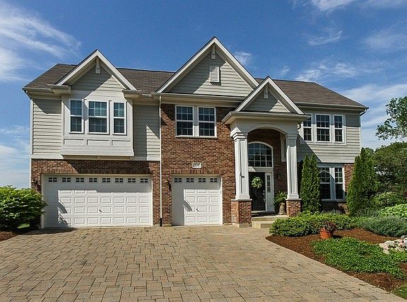 2nd image of 874 Forest Glen Ct