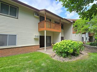 3919 Foss Rd APT 101, Saint Anthony, MN 55421