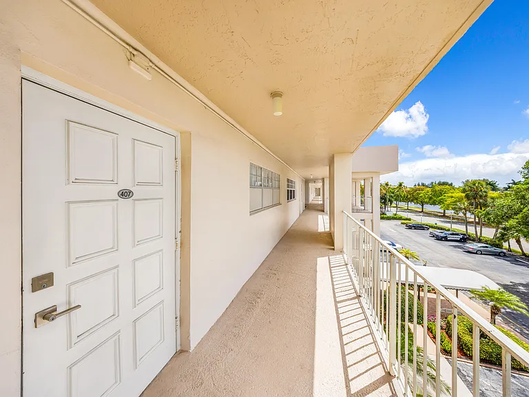 3151 S Palm Aire Dr #407 — Photo 39
