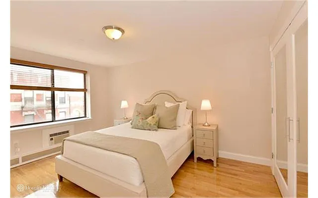 Rented by Douglas Elliman | media 23