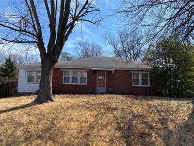 801 Buckley Rd, Saint Louis, MO, 63125