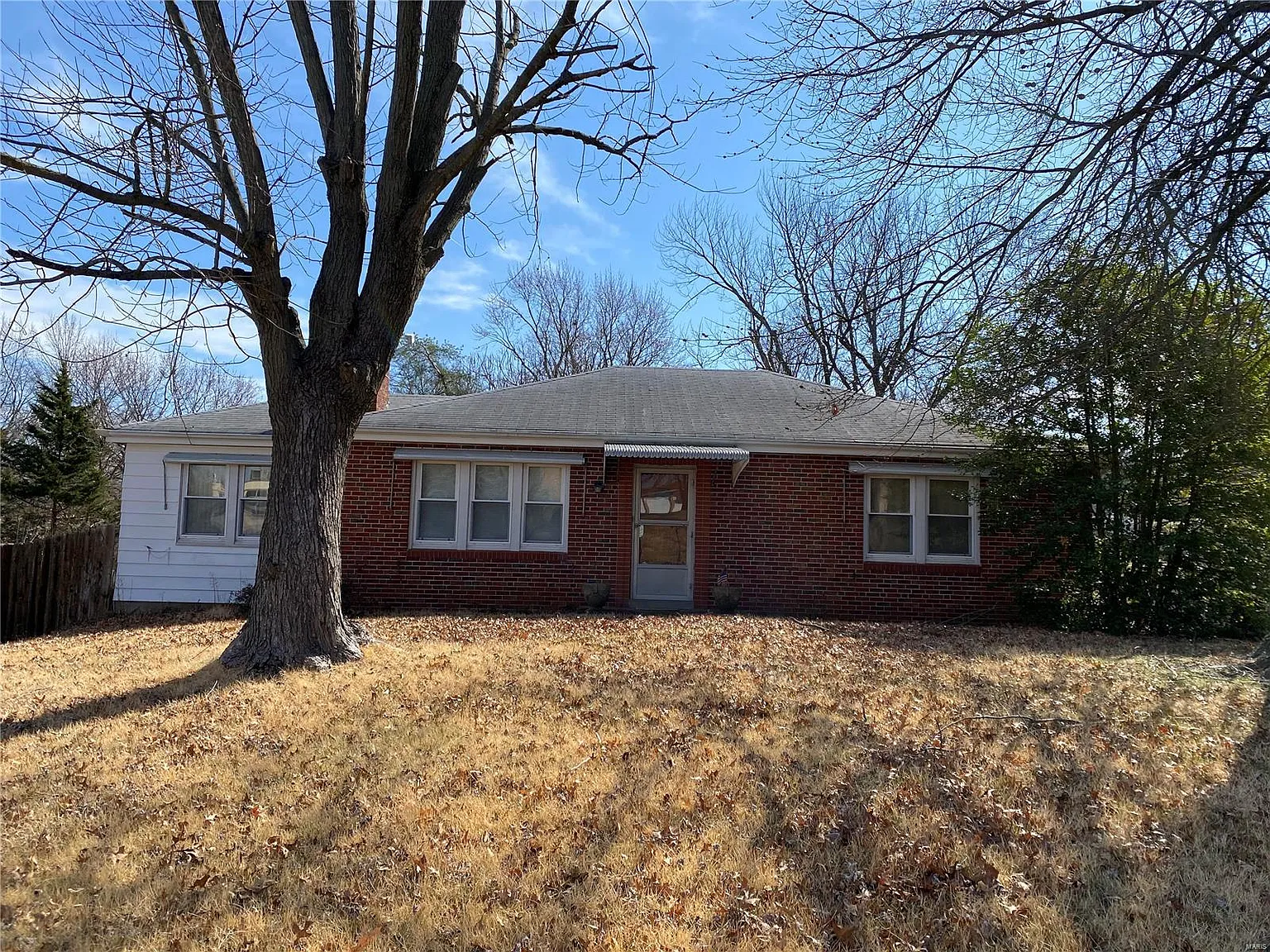 801 Buckley Rd photo 1
