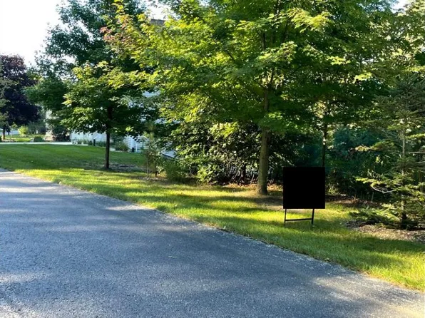 2418 View Ln, Muskegon, MI 49445