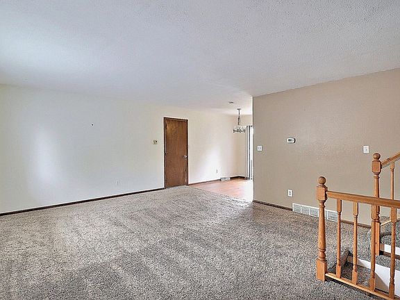 5th image of 138 45th Ave