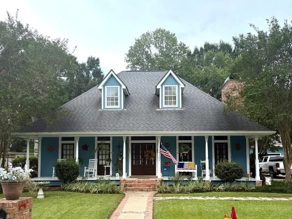128 Kirkwood Ln, Youngsville, LA 70592