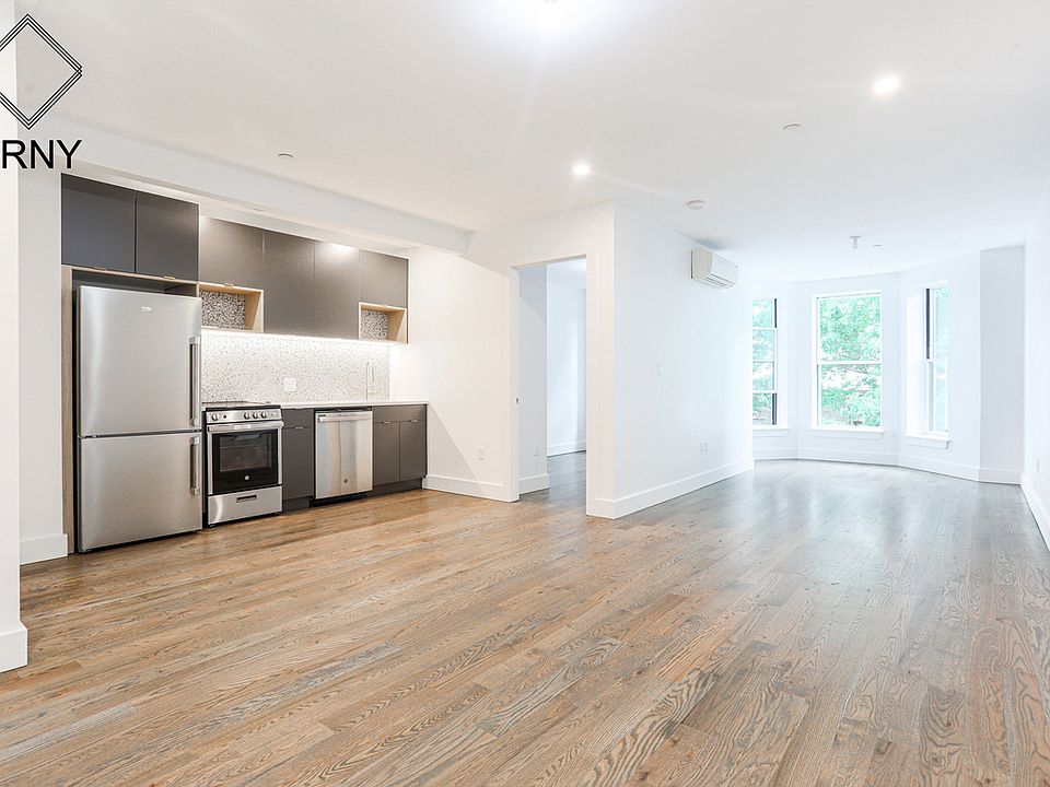 1st image of 224 Hawthorne St #2D