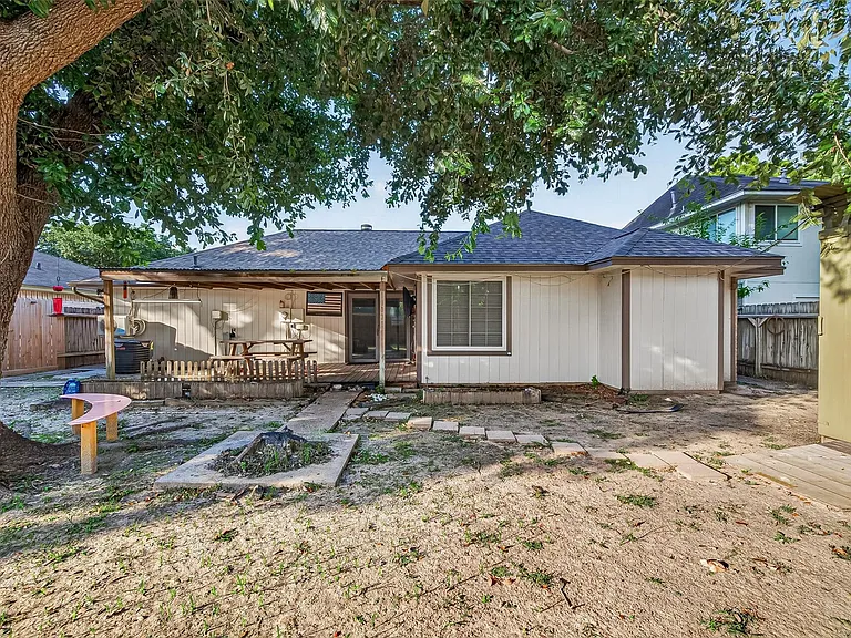 10031 Prospect Hill Dr — Photo 31