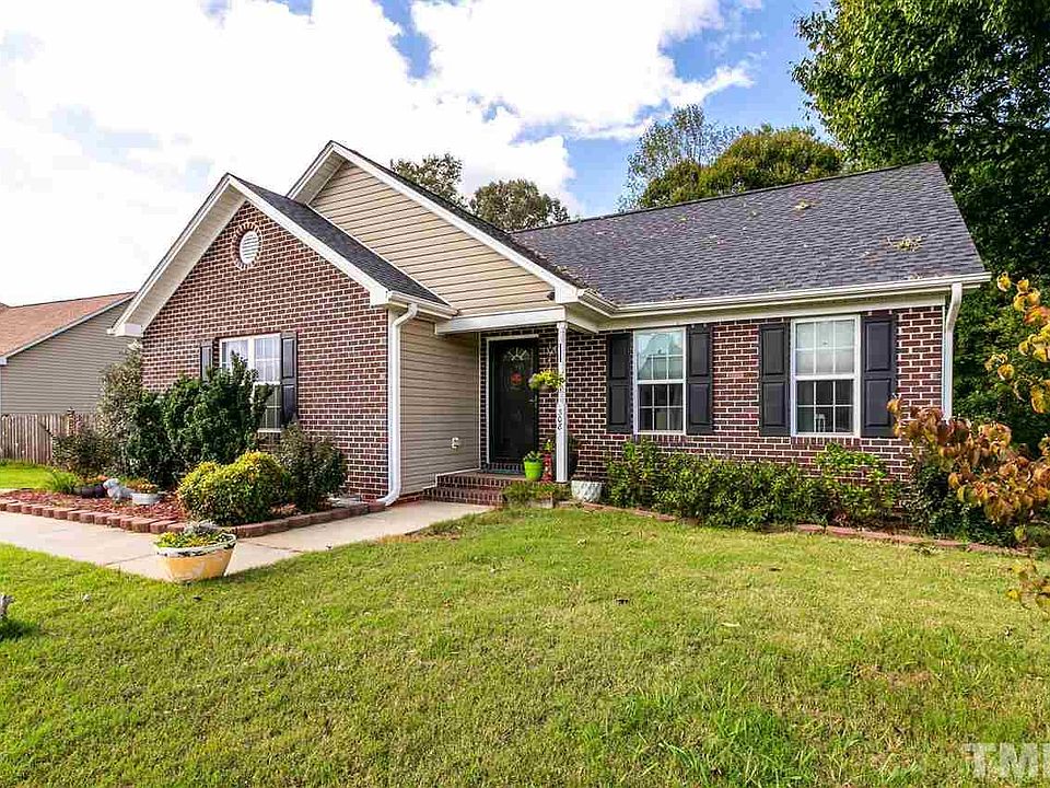 1st image of 308 Mallard Creek Dr
