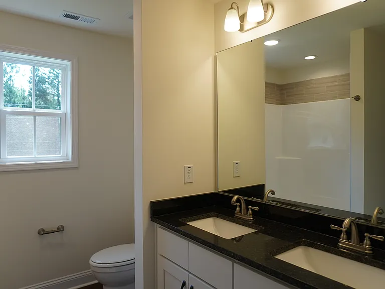 385 Buhmann Dr — Photo 10