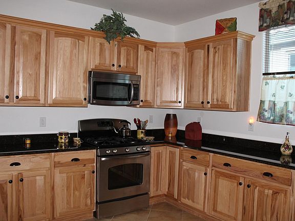 2nd image of 13758 E Weiers St