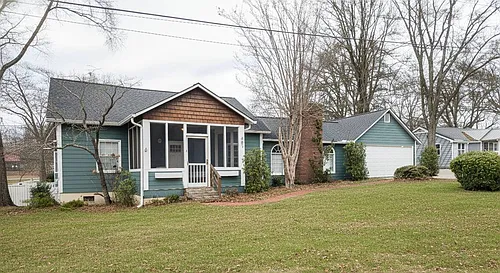 402 Laurel St Photo 1