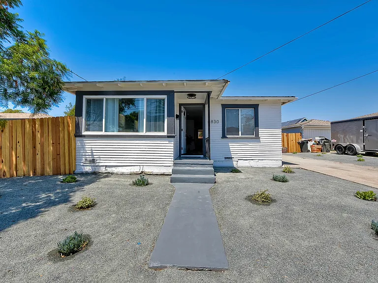 6830 Tower St — Photo 2