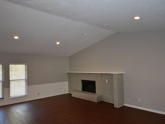 3rd image of 3805 Grand Teton Ct