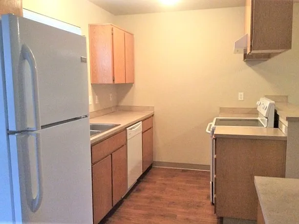 3 bed, 2.5 bath, 1499 sqft, $2,655 — Photo 2