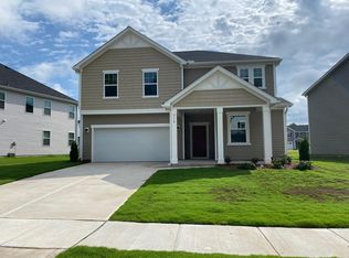 318 Summer Ranch Dr, Fuquay Varina, NC 27526