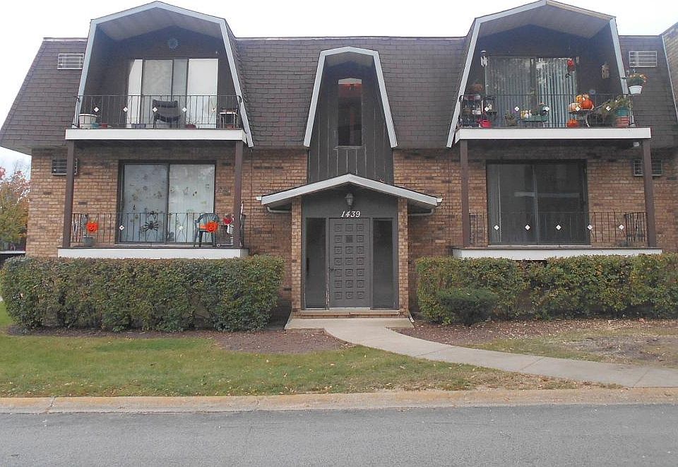 1st image of 1439 Carriage Ln APT 2