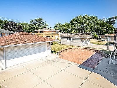 5th image of 9908 S Kilbourn Ave