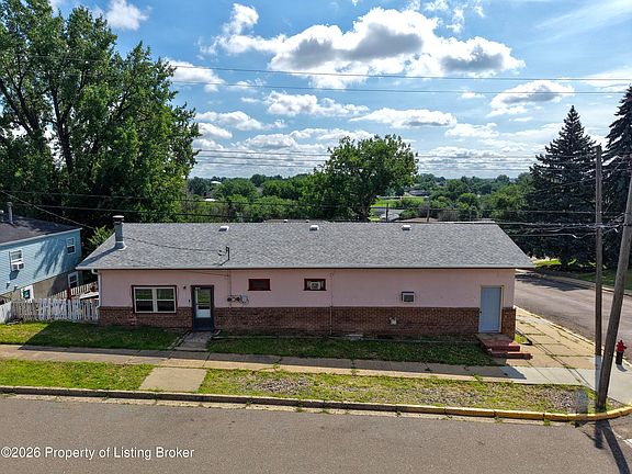 2nd image of 302 6th Ave E