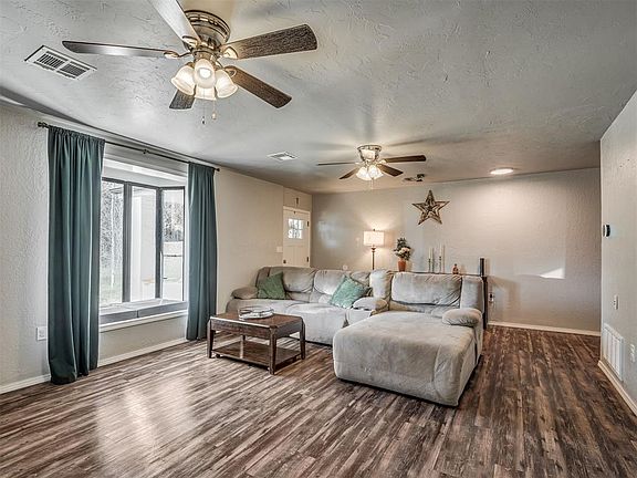 4th image of 5219 N Darwin Cir N