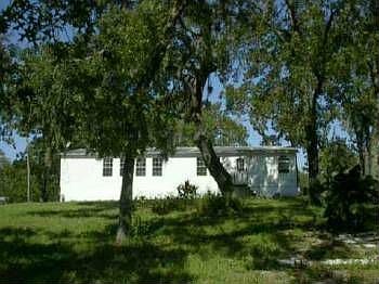 3rd image of 13130 Paris Dr