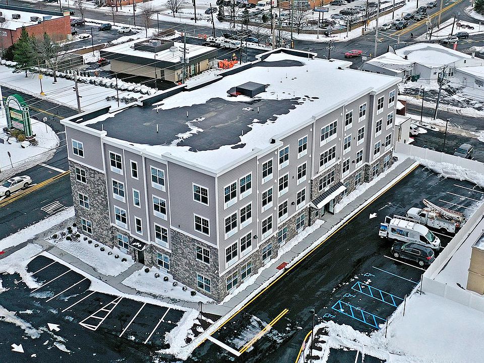 2nd image of 480 Paterson Ave #6jzwd14fp