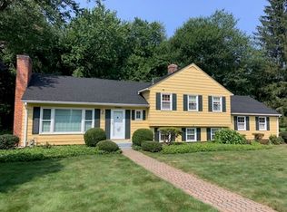 136 Meadow Rd, East Longmeadow, MA 01028