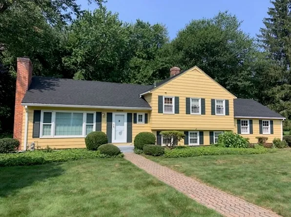 136 Meadow Rd, East Longmeadow, MA 01028