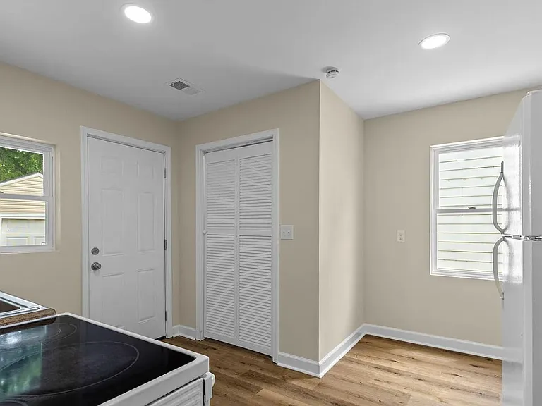 3515 Bells Ln — Photo 15