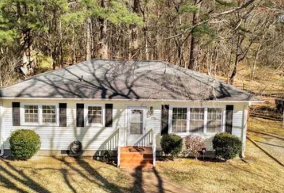 1st image of 810 Milton Rd