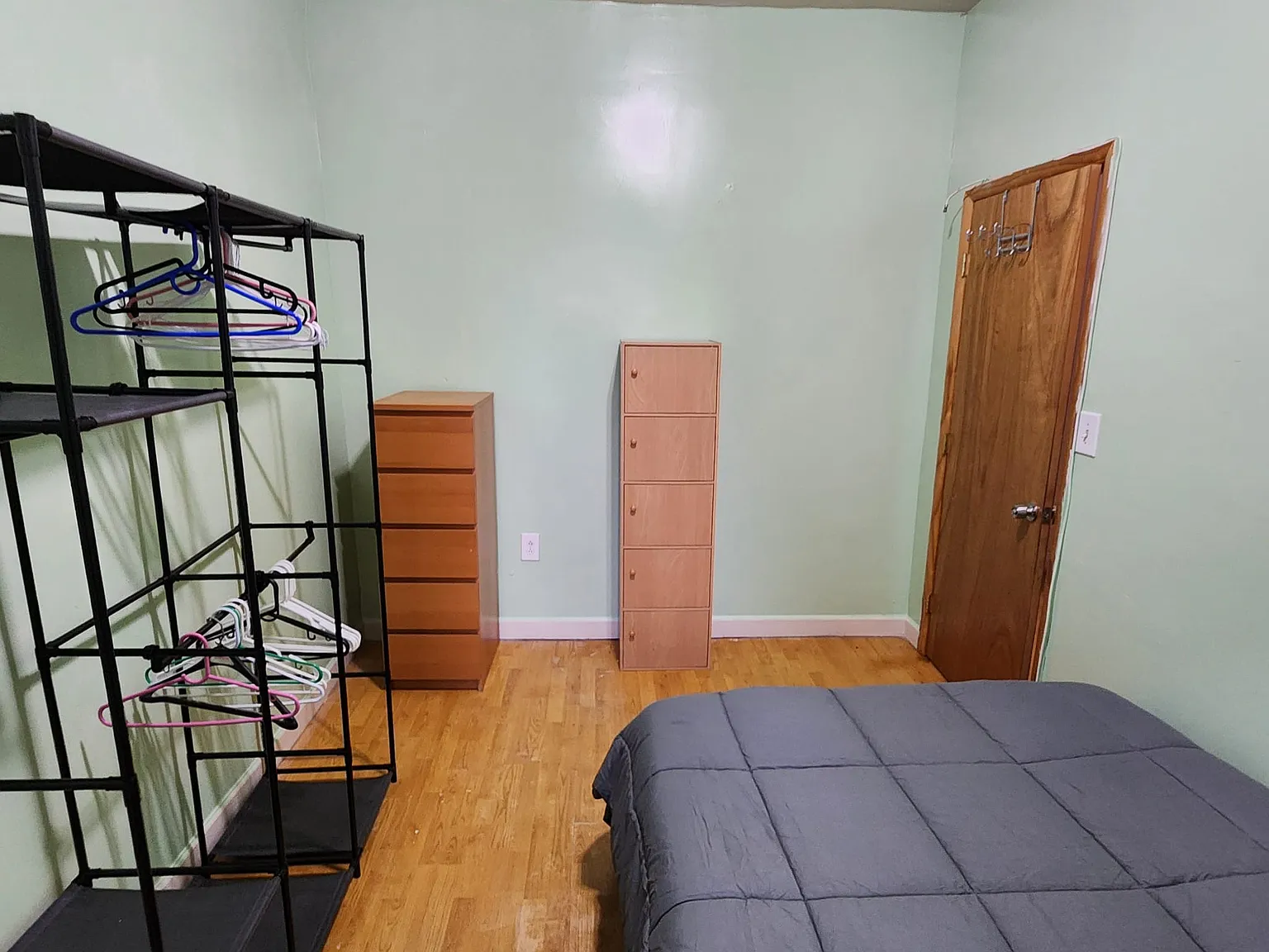 3 bed, $1,250 — Photo 2