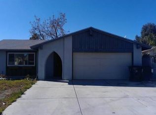 829 Fremont Pl, Hemet, CA 92543
