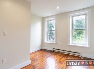 181 Hull St APT 3, Brooklyn, NY 11233