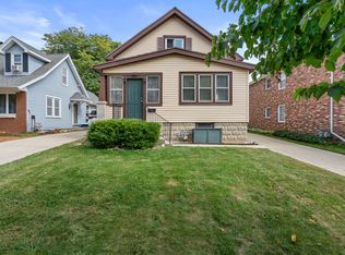 2176 S 98th St, Milwaukee, WI 53227