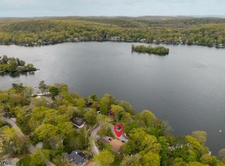 1052 Lakeside Dr East, Vernon Twp., NJ 07422