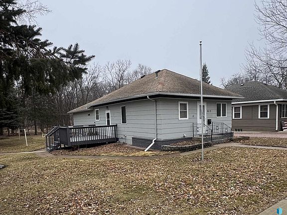 2nd image of 813 E Center St
