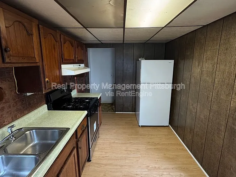 2812 Edwards Way — Photo 6